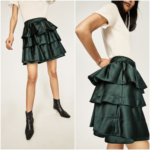 NWT Zara Size S Layered Frilled Green Skirt